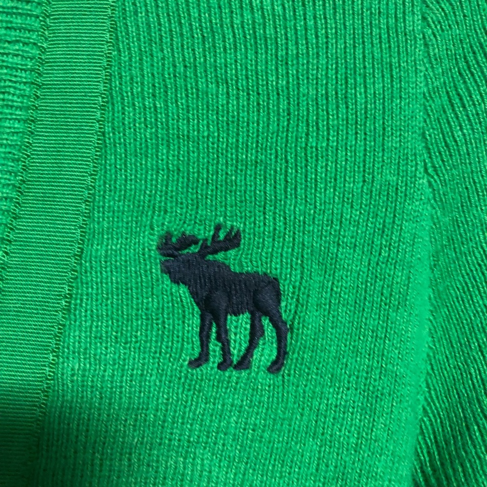 Abercrombie sweater - Picture 3 of 5